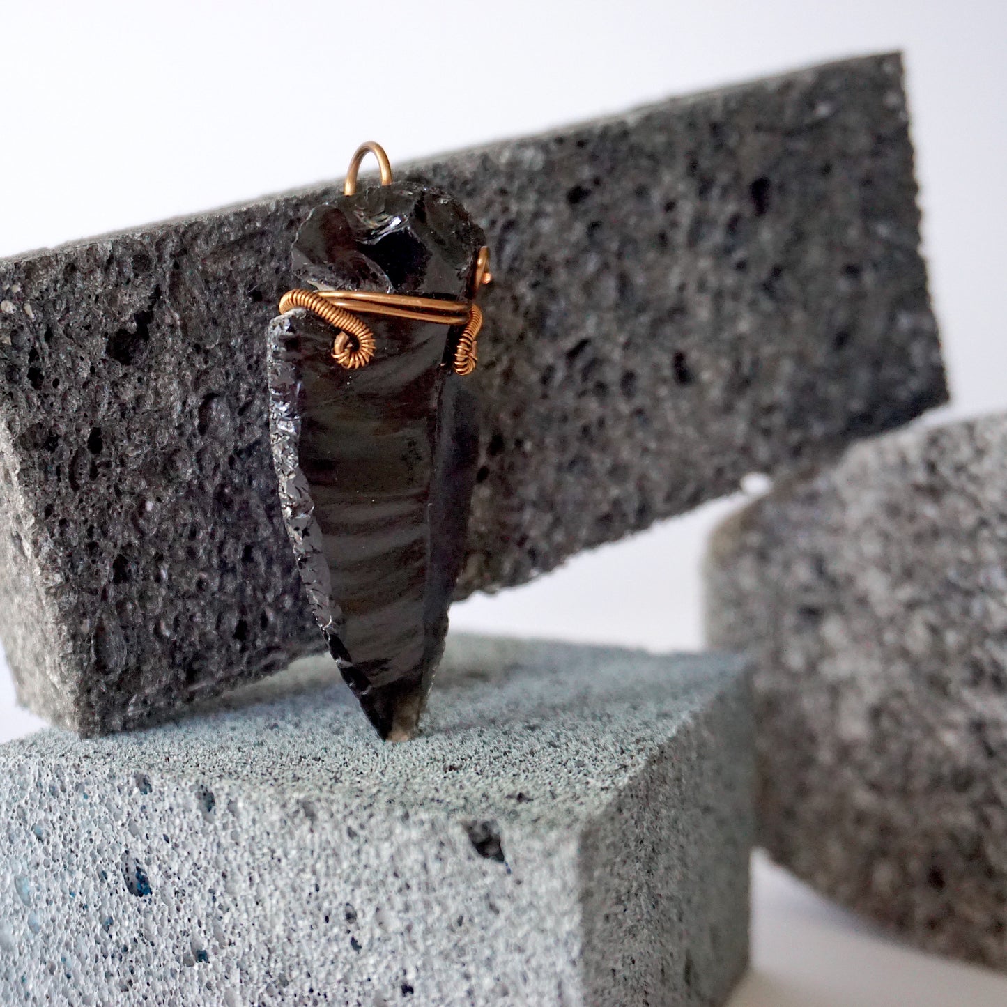 THE PROTECTOR PENDANT / BLACK OBSIDIAN