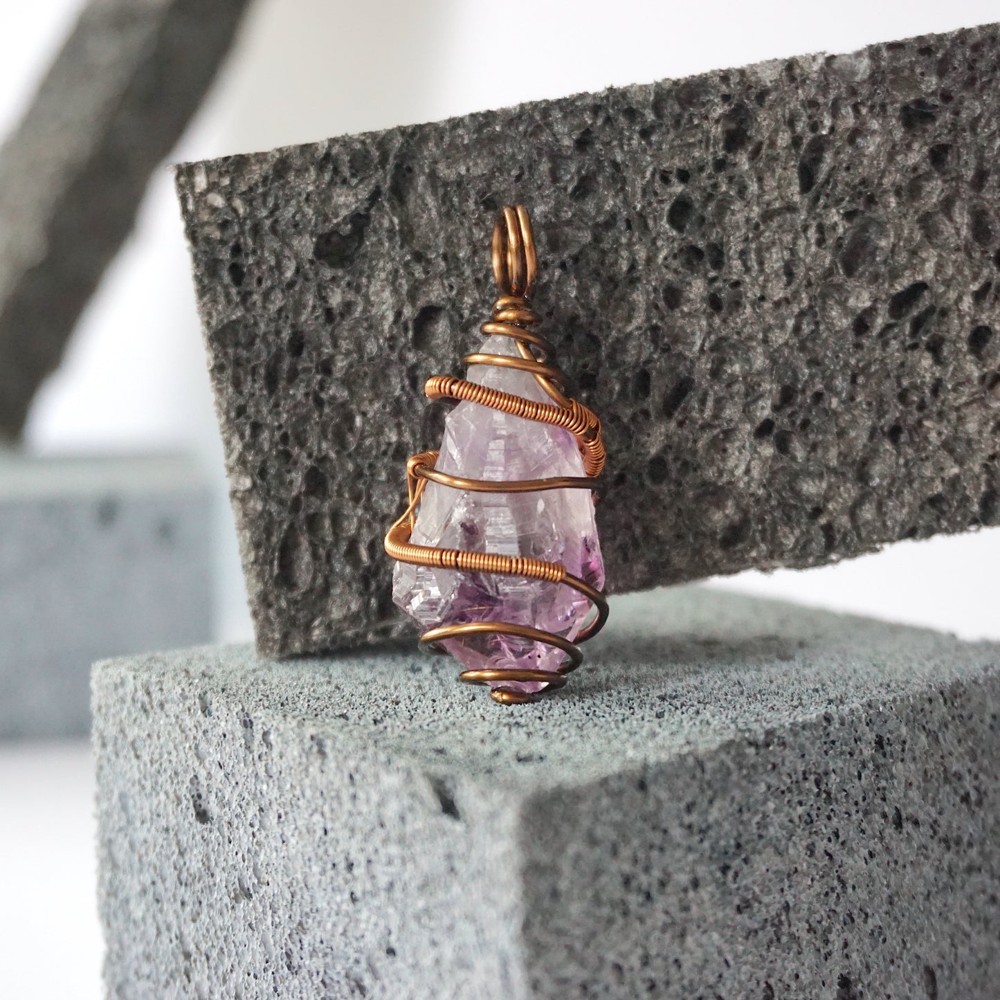 THE STRESS RELIEVER PENDANT / AMETHYST