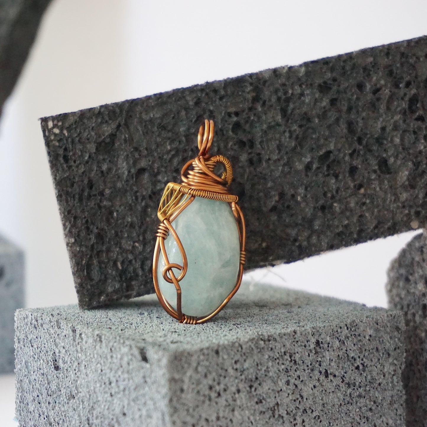 THE RELEASER PENDANT / AQUAMARINE