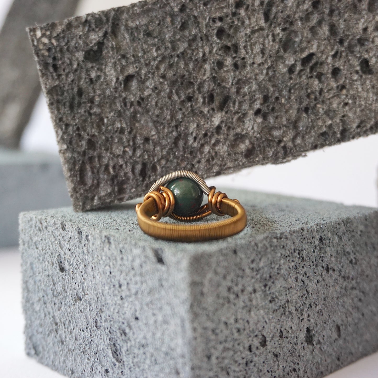 THE BOLD RING / BLOODSTONE