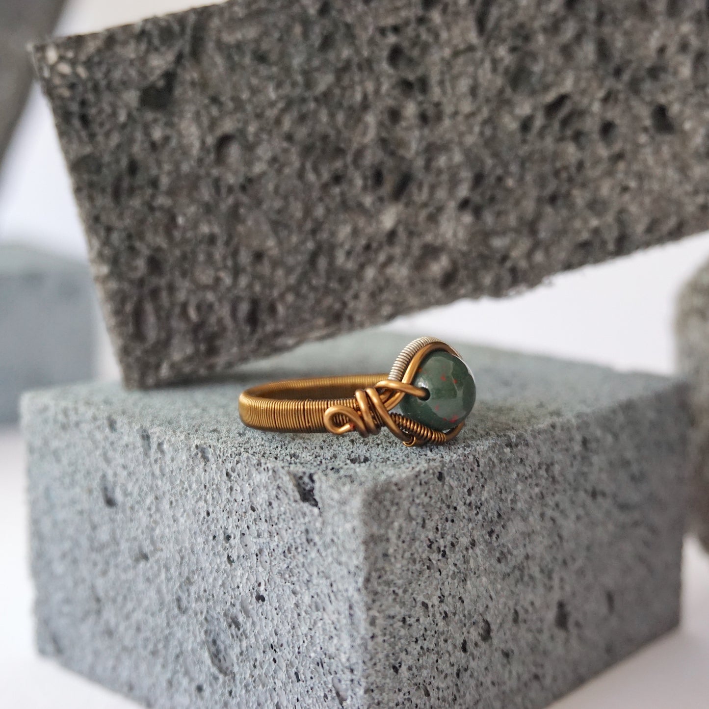 THE BOLD RING / BLOODSTONE