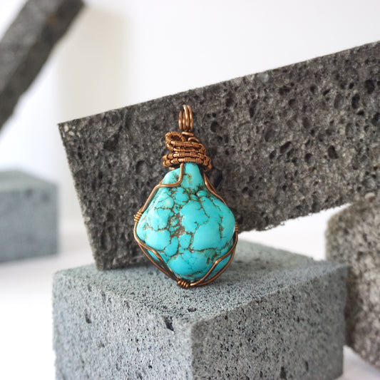 THE SPIRIT TALKER PENDANT / TURQUOISE